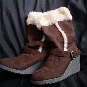 American Eagle boots